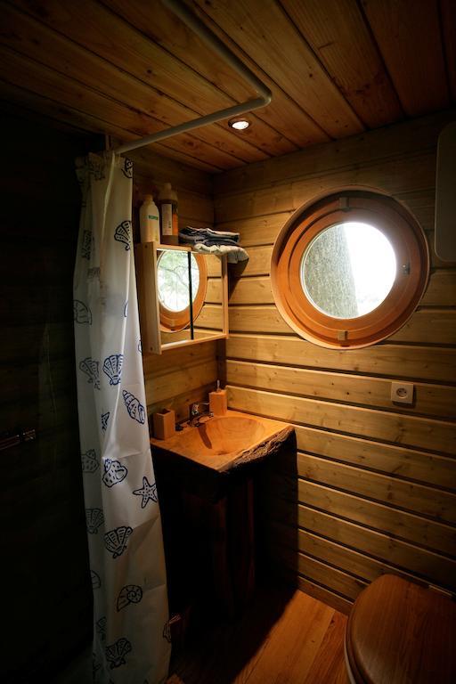 La Cabane Aux Secrets - Au Milieu De Nulle Part Outines Cameră foto